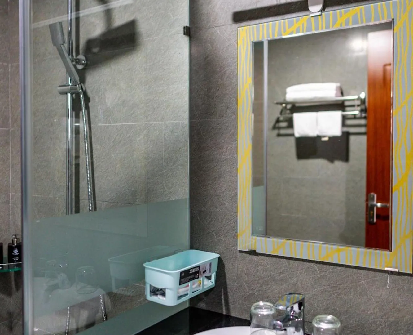 Phan Van 2 Hotel Da Nang 3*,  Vietnam